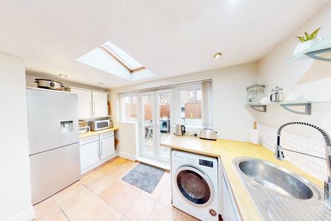 17 Barn Hill, Westhoughton, Bolton, BL5 3TD
