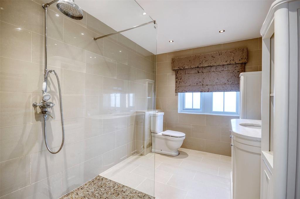 Master Ensuite