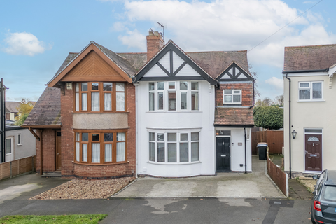 3 bedroom semi-detached house for sale, Glebe Road, Hinckley, Leicestershire