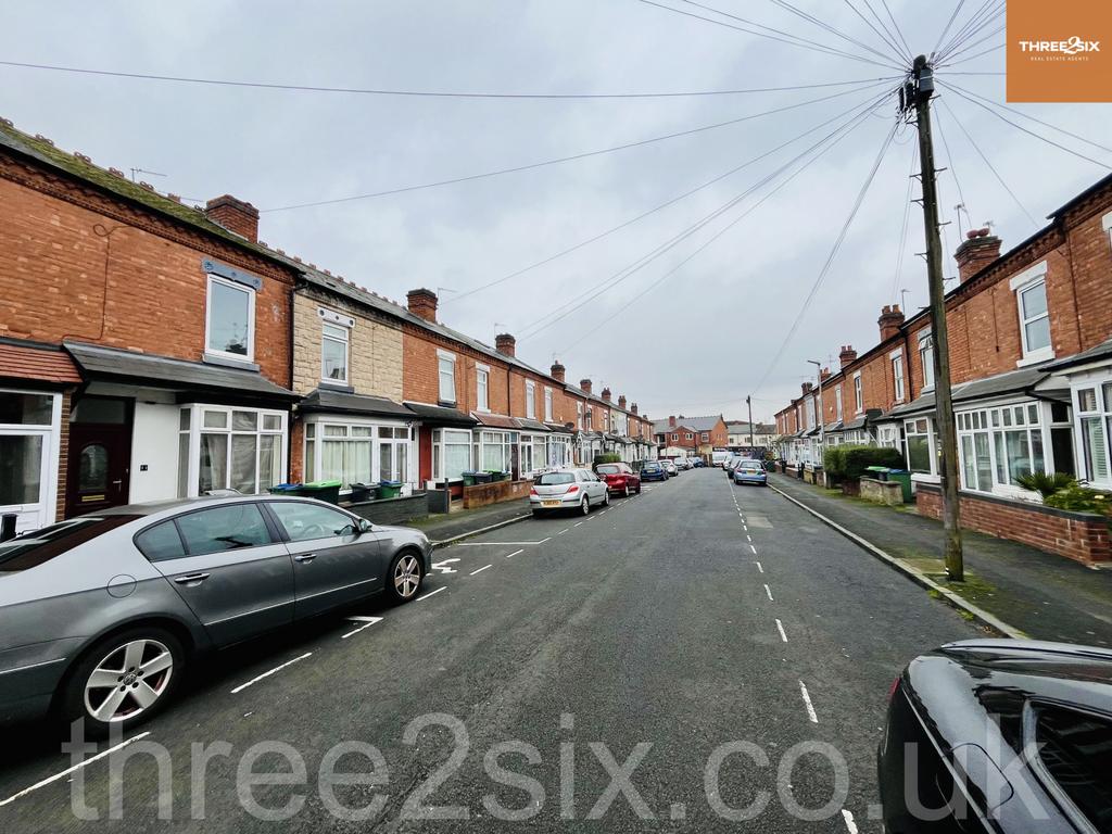 RE: Three-Bedroom House in Prime Bearwood Locatio