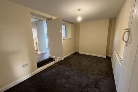 3 bedroom terraced house to rent, Eastgate, Cowbridge, CF71 7EL