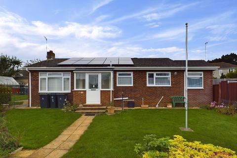 2 bedroom detached bungalow for sale, Mudeford, Christchurch