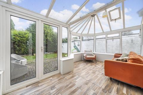 129 Hayes Lane, Kenley, CR8 5JR