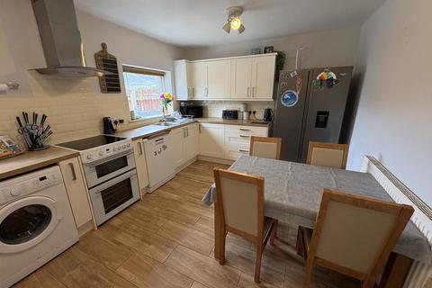 4 bedroom semi-detached house for sale, Second Avenue, Rhos on Sea