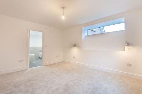 2 bedroom apartment for sale, Burrows Lane, Gomshall