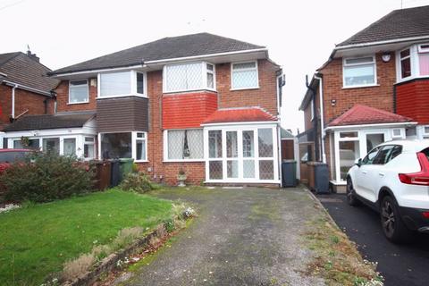 3 bedroom semi-detached house to rent, Wichnor Road, Solihull