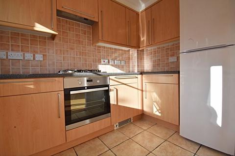 3 bedroom end of terrace house to rent, Breadels Field, Basingstoke RG22