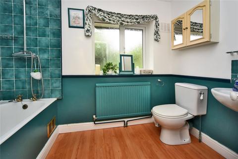 6 Gale Crescent, Banstead, SM7 2HZ