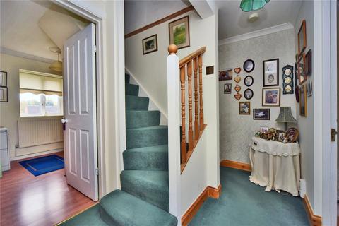 6 Gale Crescent, Banstead, SM7 2HZ