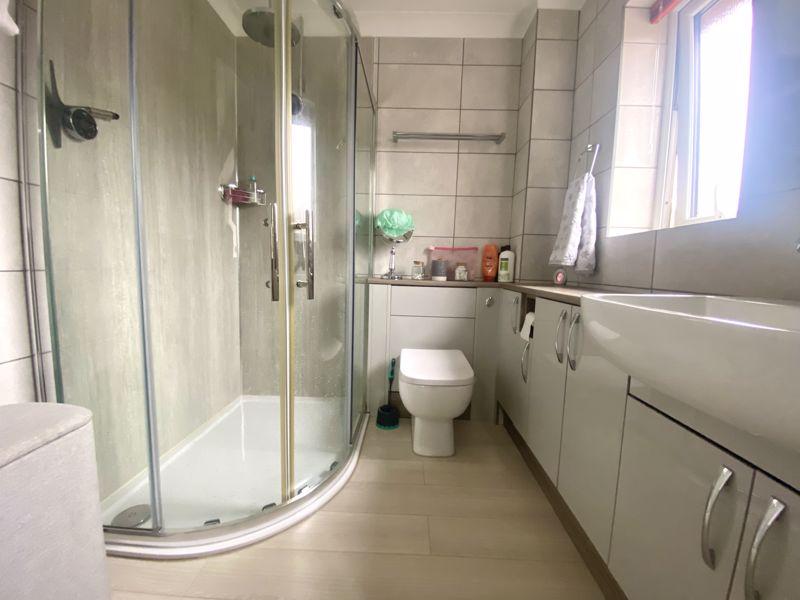 En suite Shower Room