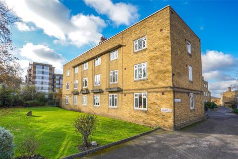 4 bedroom apartment to rent, Jebb Avenue, London, SW2