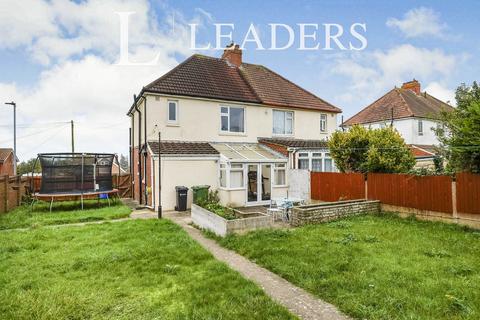 3 bedroom terraced house to rent, Newbolt Road