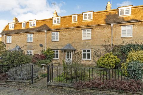 3 bedroom townhouse to rent, St Peter's Street, Stamford