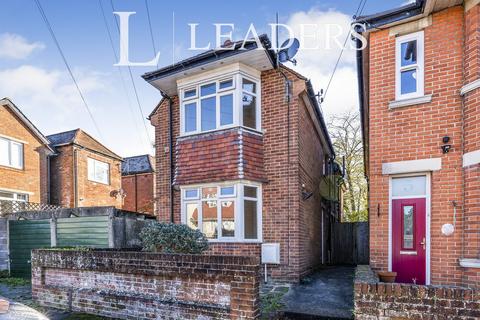 3 bedroom semi-detached house to rent, Heatherdeane Road, Highfield, Southampton, SO17