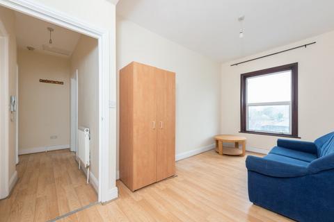 1 bedroom apartment to rent, High Road, Leyton