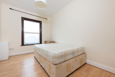 1 bedroom apartment to rent, High Road, Leyton