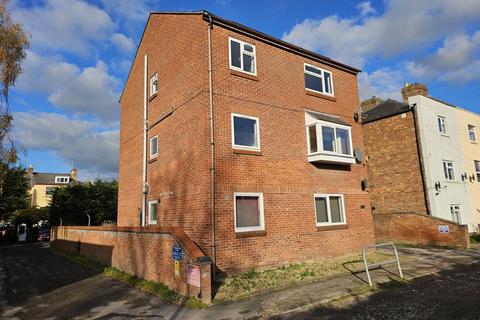 2 bedroom flat to rent, Hyde Close, Gloucester