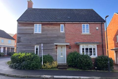 4 bedroom detached house for sale, Tumper View, Gloucester