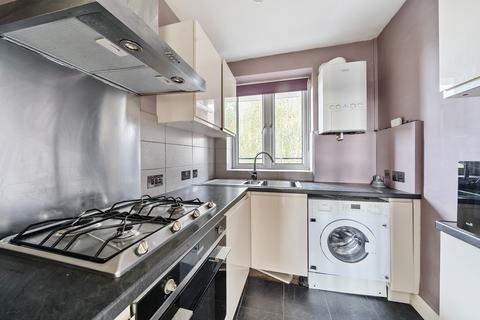 2 bedroom flat to rent, Stoke Newington Church Street, N16