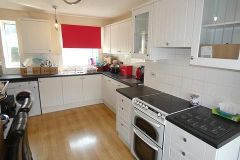 3 bedroom terraced house to rent, Appleton Road, Blidworth