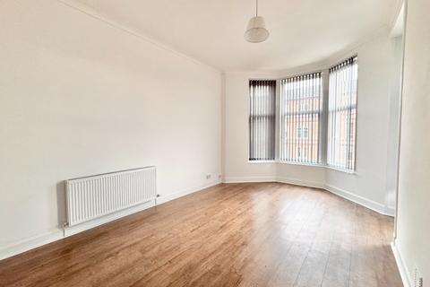 2 bedroom flat to rent, Minard Road, Glasgow G41