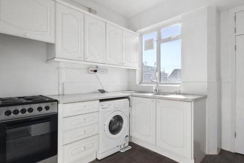 2 bedroom apartment to rent, Warren Court, Euston Road