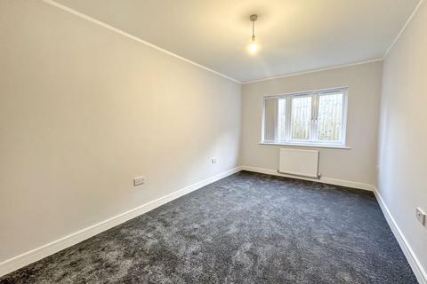 1 bedroom flat to rent, New Road, High Wycombe, HP12