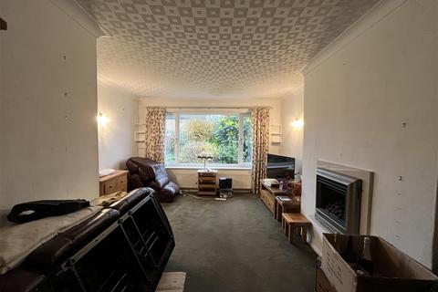 63 Union Road, Low Moor, Bradford, BD12 0DF