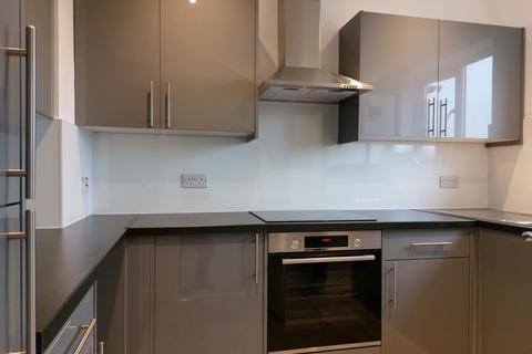 2 bedroom flat to rent, Rowlands Close, Mill Hill, London NW7