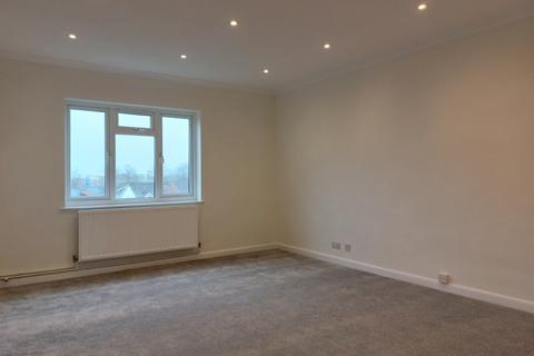 2 bedroom flat to rent, Rowlands Close, Mill Hill, London NW7