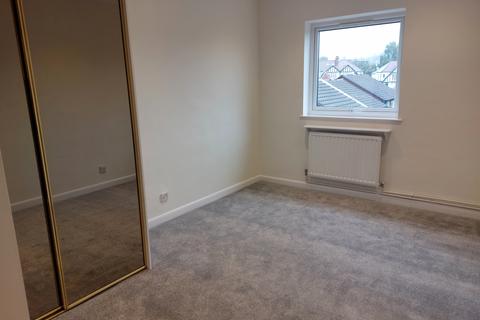 2 bedroom flat to rent, Rowlands Close, Mill Hill, London NW7