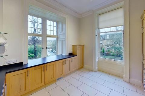 2 bedroom flat to rent, Murrayfield Avenue, Edinburgh, EH12