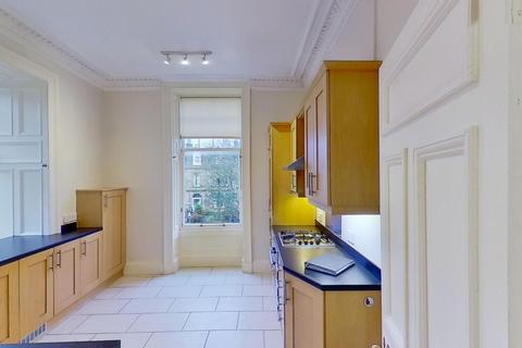 2 bedroom flat to rent, Murrayfield Avenue, Edinburgh, EH12