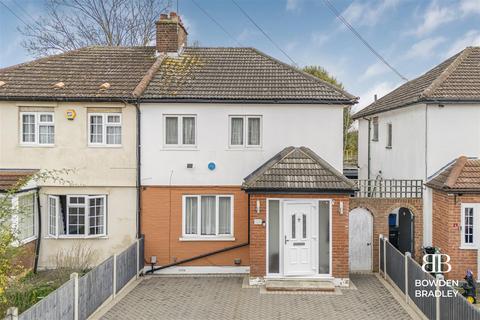 3 bedroom semi-detached house for sale, Duke Road, Barkingside