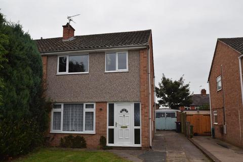 4 bedroom semi-detached house to rent, 39 Masons Place