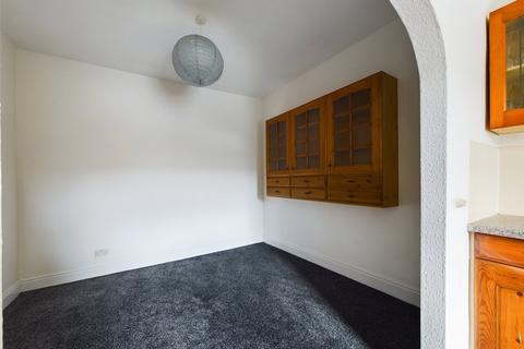 2 bedroom flat to rent, St James Street, Okehampton