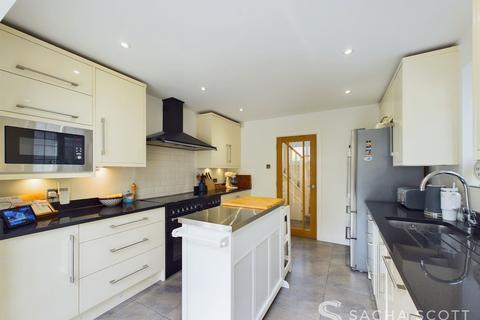 3 bedroom semi-detached house for sale, Partridge Mead, Banstead, SM7