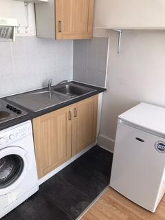 Studio to rent, Modern Studio in Willesden Green