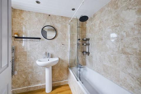 33 Cadogan Road, Camborne, TR14 7RY