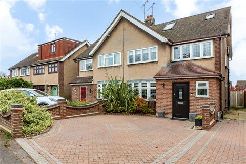 19 Cornwall Close, Hornchurch, RM11 3HA