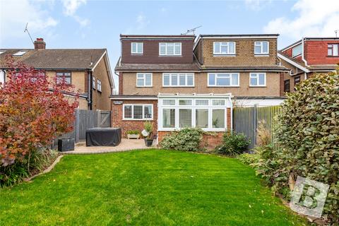 19 Cornwall Close, Hornchurch, RM11 3HA