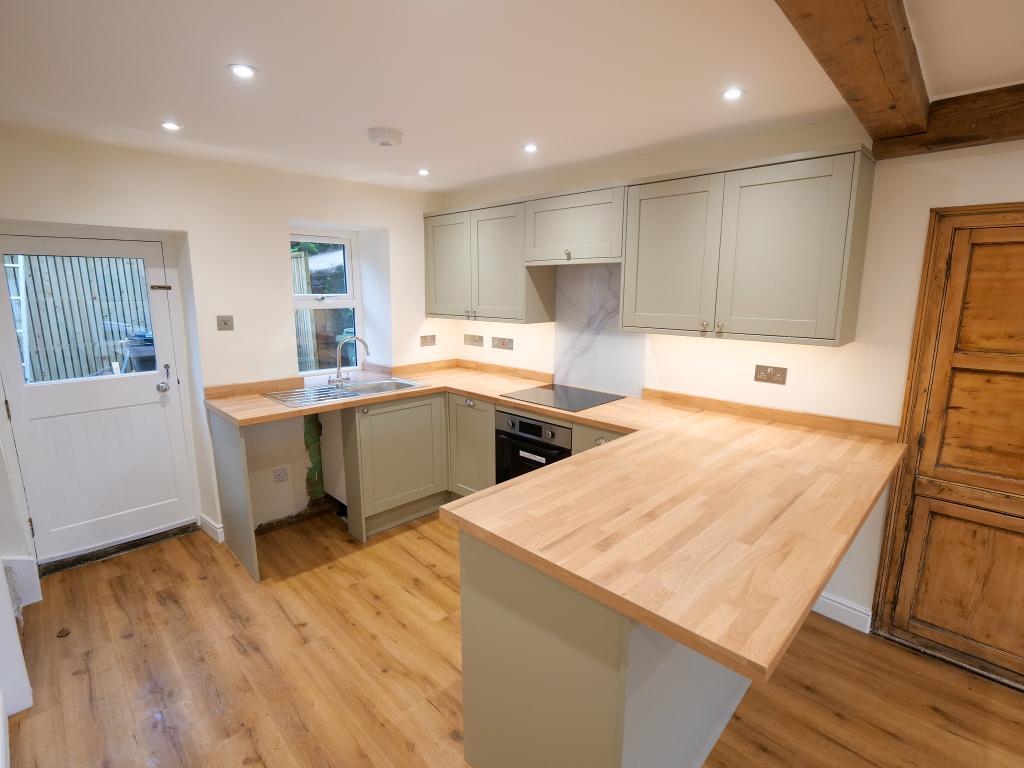 Kitchen Dual Aspect