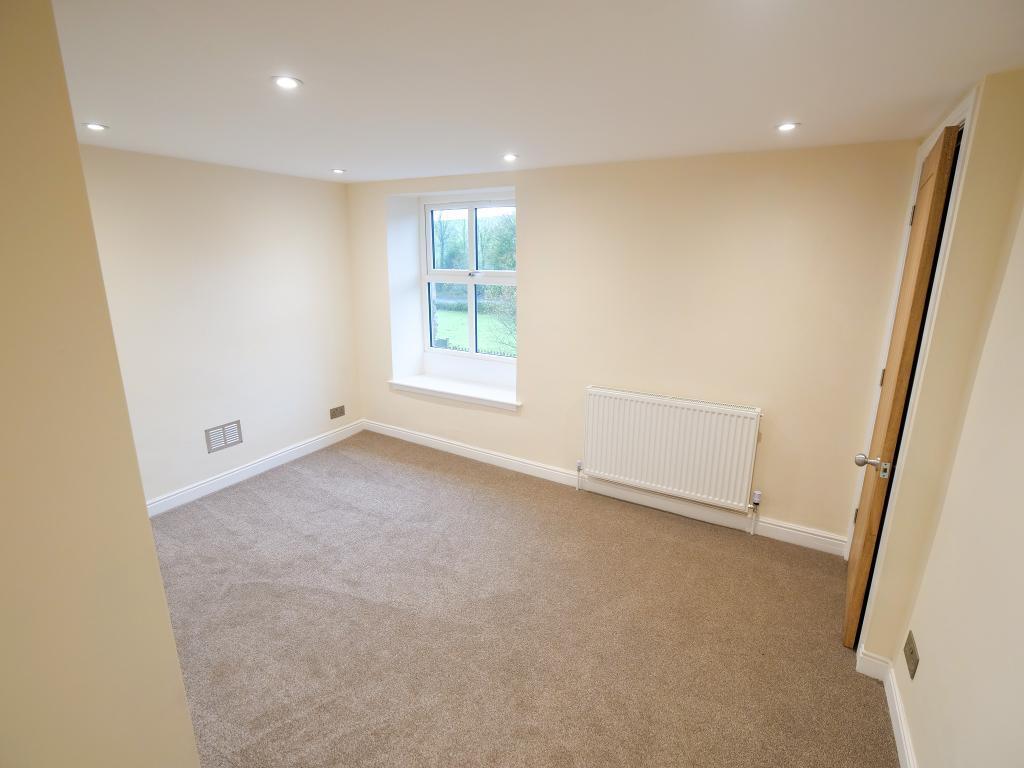 Master Bedroom Dual Aspect