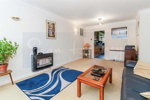 2 bedroom apartment for sale, Bosworth Road, Barnet EN5