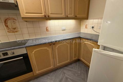 3 bedroom apartment to rent, 42A Clyde Road, West Didsbury, Manchester, M20 2WJ