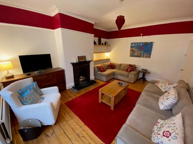 Rear Lounge