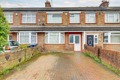 3 bedroom terraced house to rent, Northbrook Close, Worthing, BN14