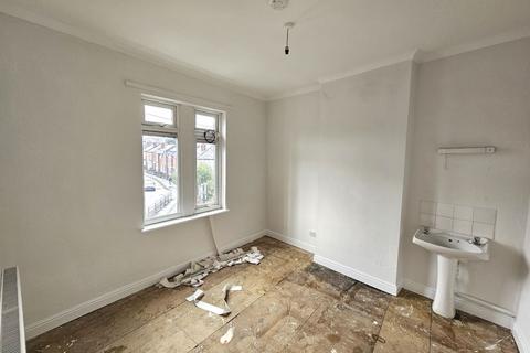 33 Loscoe Road, Heanor, DE75 7FF