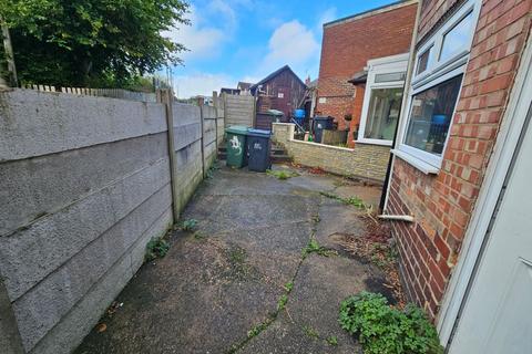 33 Loscoe Road, Heanor, DE75 7FF