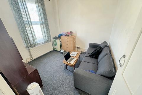 1 bedroom flat to rent, Studley Road, Forest Gate